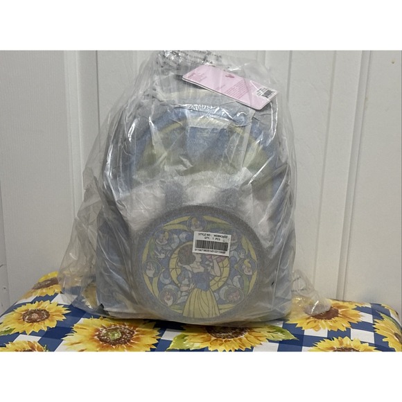 NWT Loungefly Disney Stained Glass Princess Snow White Backpack HTF - Picture 6 of 8
